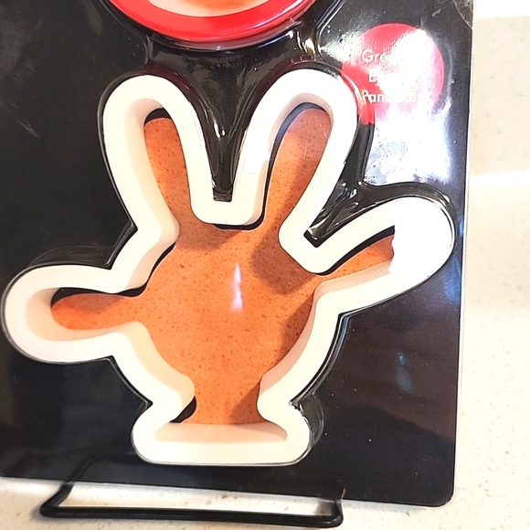 Breakfast Molds Disney Mickey Mouse. NEW with tags. - Picture 3 of 6